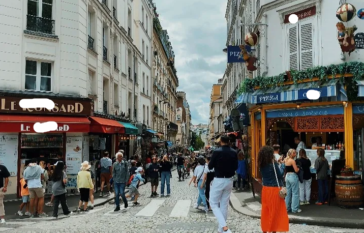 Le Marais: A Place for A Vintage Collection