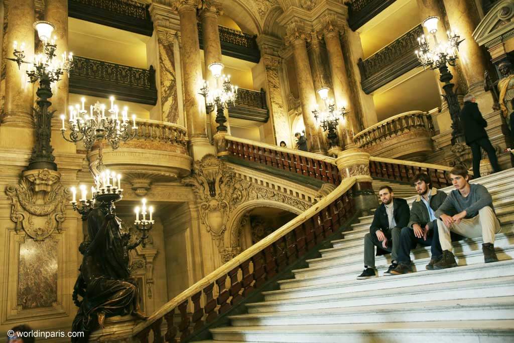 Grand escalator (Grand Staircase)